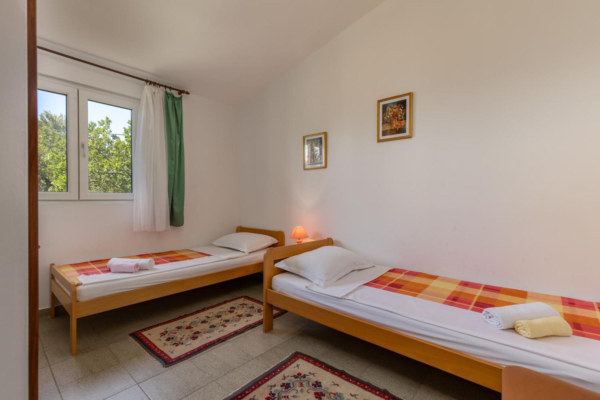 Beachfront House Nada - Happy Rentals Karlobag Kültér fotó