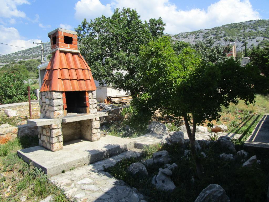 Beachfront House Nada - Happy Rentals Karlobag Szoba fotó