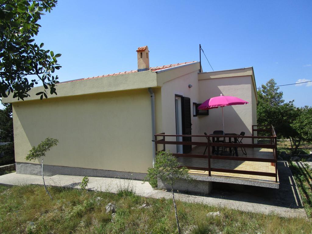 Beachfront House Nada - Happy Rentals Karlobag Szoba fotó